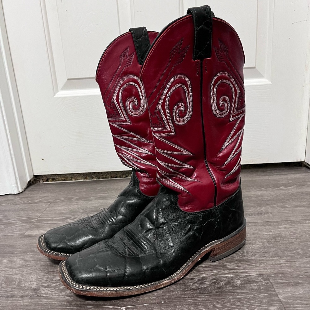 Justin Cowboy Boots Red & Black | size: 10.5